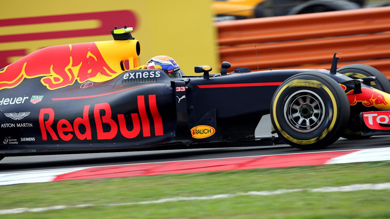 Max Verstappen (NED) Red Bull Racing RB12 at Formula One World Championship, Rd16, Malaysian Grand Prix, Qualifying,  Sepang, Malaysia, Saturday 1 October 2016. © Sutton Images