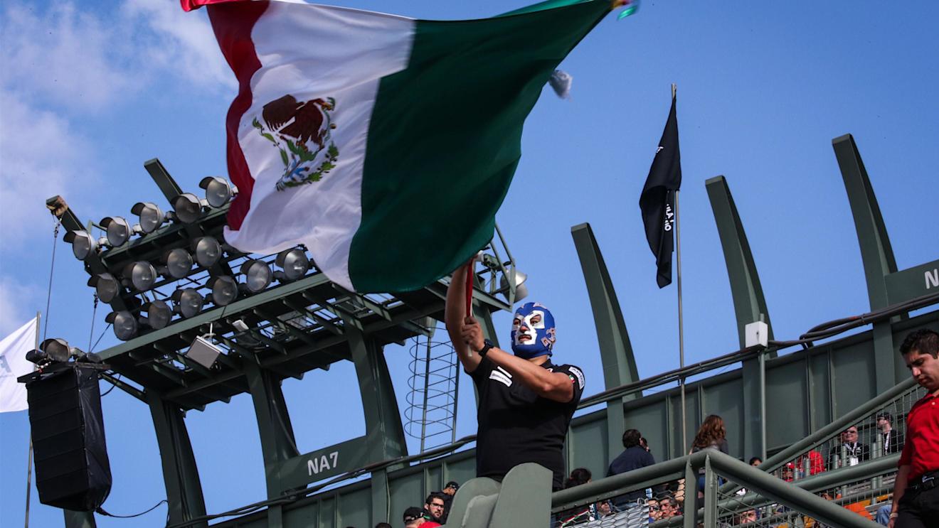 Fan with wrestling mask and mexican flag at Formula One World Championship, Rd19, Mexican Grand Prix, Qualifying, Circuit Hermanos Rodriguez, Mexico City, Mexico, Saturday 29 October 2016. © Sutton Images