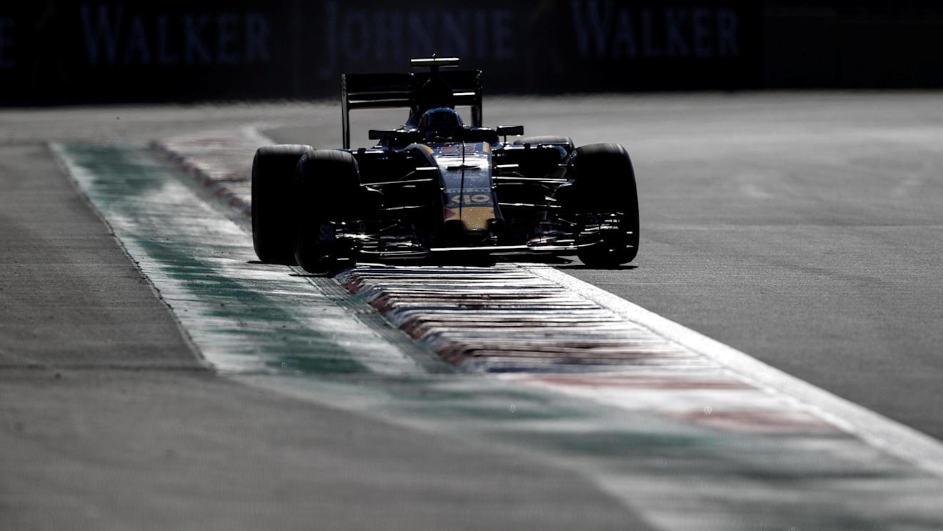 Carlos Sainz jr (ESP) Scuderia Toro Rosso STR11 at Formula One World Championship, Rd19, Mexican Grand Prix, Qualifying, Circuit Hermanos Rodriguez, Mexico City, Mexico, Saturday 29 October 2016. © Sutton Images