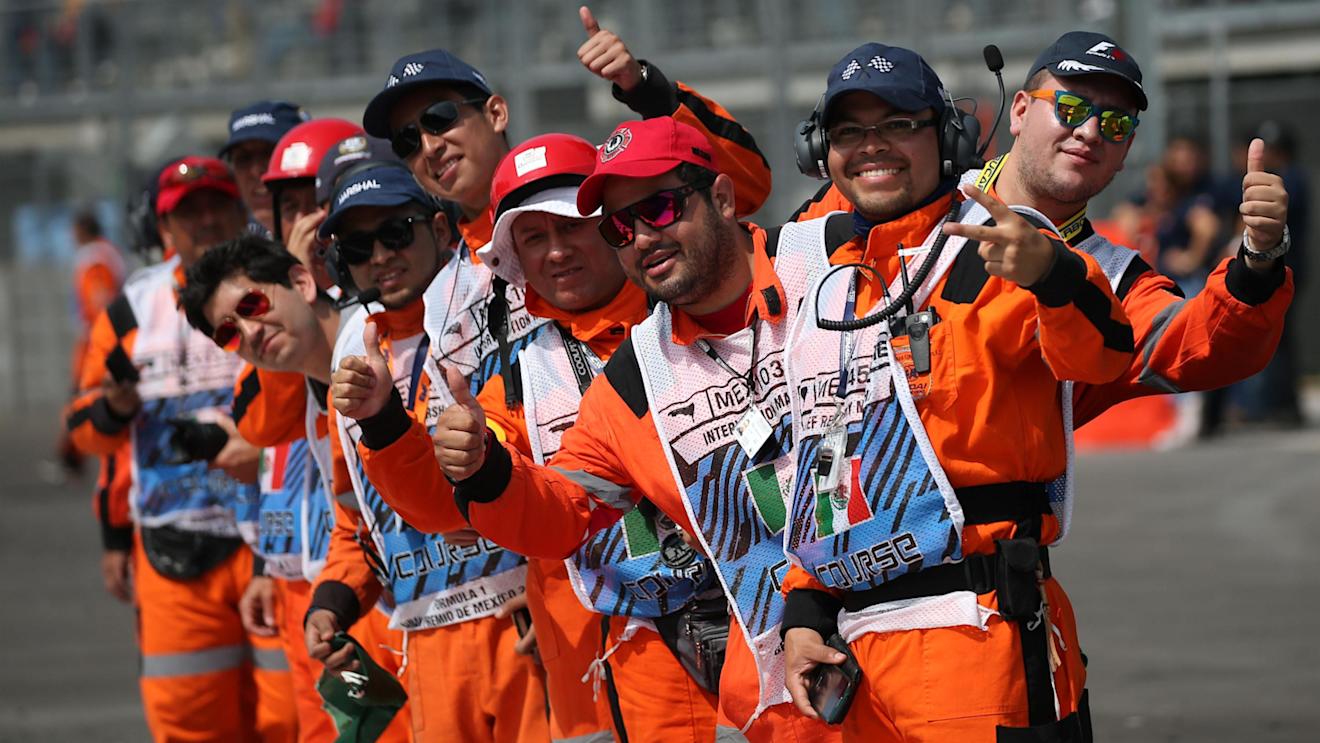 Marshals at Formula One World Championship, Rd19, Mexican Grand Prix, Race, Circuit Hermanos Rodriguez, Mexico City, Mexico, Sunday 30 October 2016. © Sutton Images