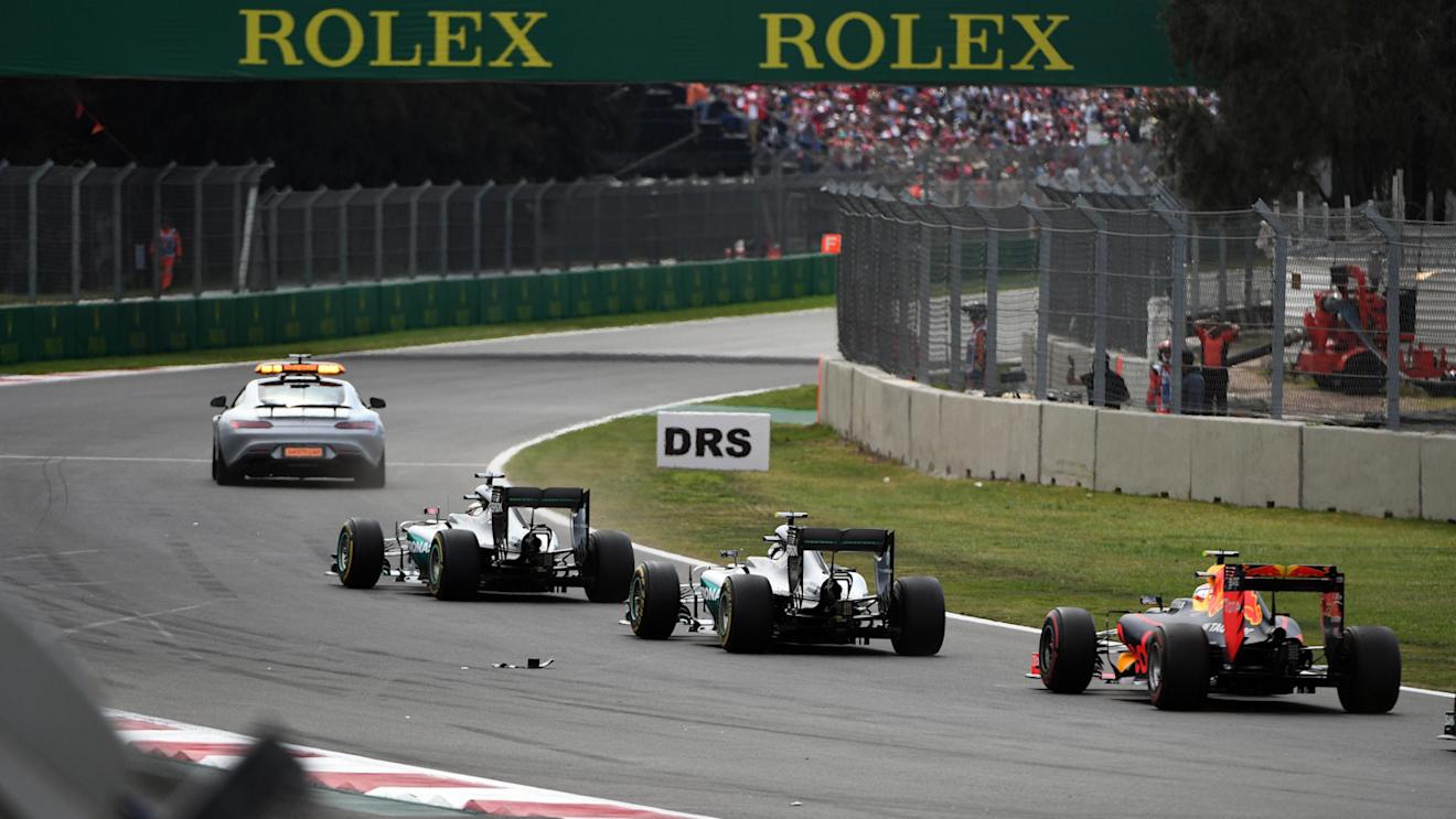 Safety car leads the field at Formula One World Championship, Rd19, Mexican Grand Prix, Race, Circuit Hermanos Rodriguez, Mexico City, Mexico, Sunday 30 October 2016. © Sutton Images