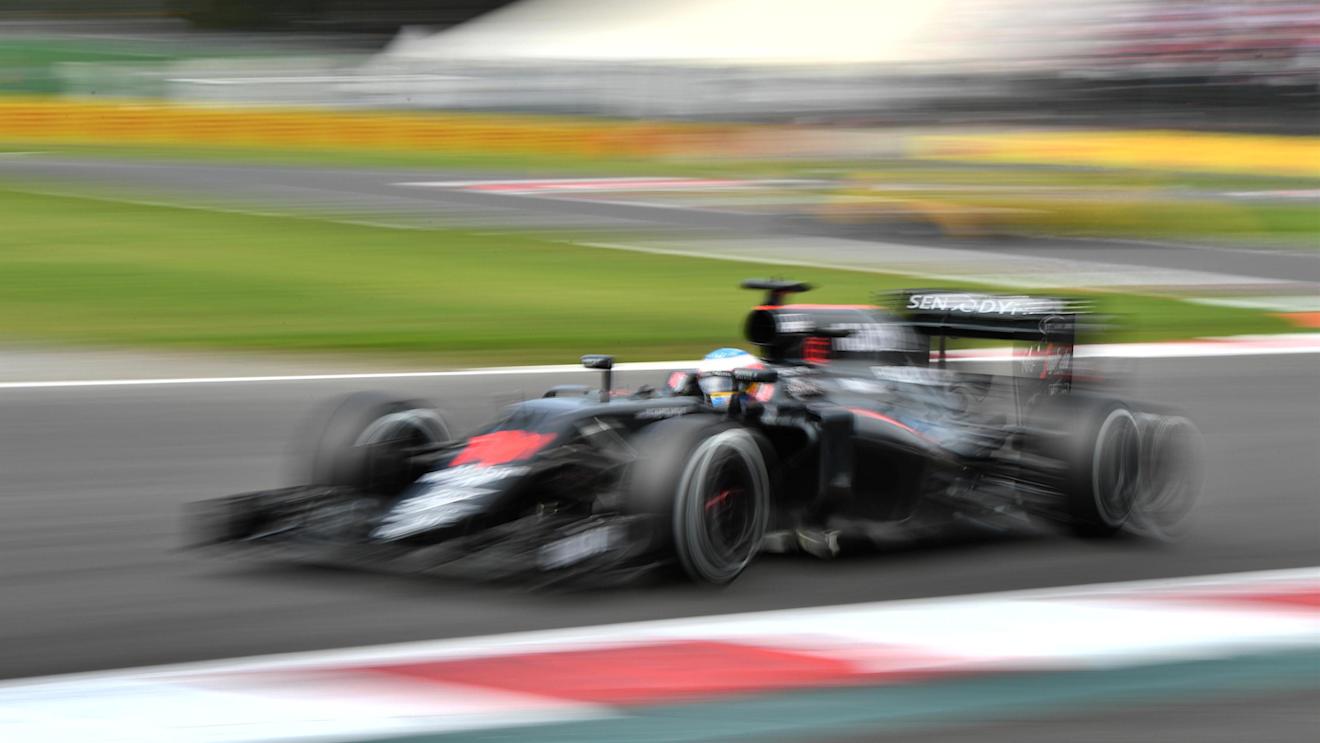 Fernando Alonso (ESP) McLaren MP4-31 at Formula One World Championship, Rd19, Mexican Grand Prix, Race, Circuit Hermanos Rodriguez, Mexico City, Mexico, Sunday 30 October 2016. © Sutton Images