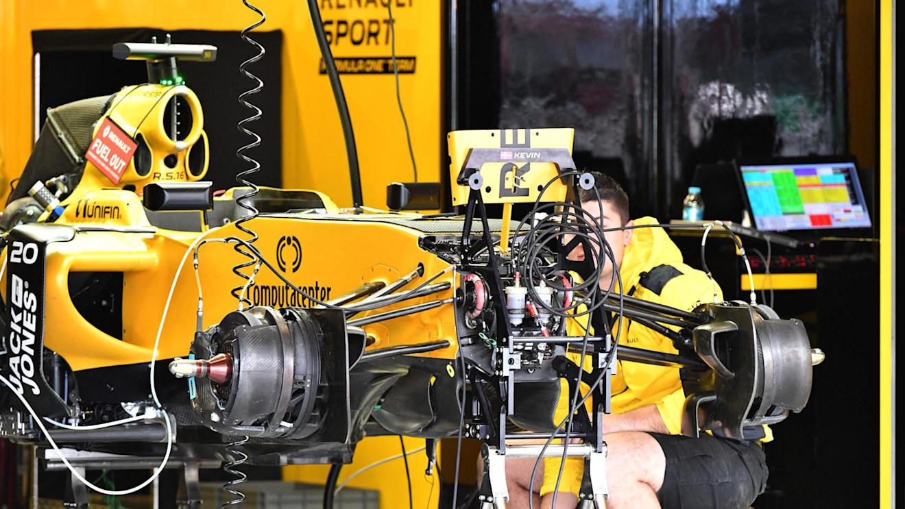Renault Sport F1 Team RS16 front suspension and detail at Formula One World Championship, Rd19, Mexican Grand Prix, Preparations, Circuit Hermanos Rodriguez, Mexico City, Mexico, Thursday 27 October 2016. © Sutton Images
