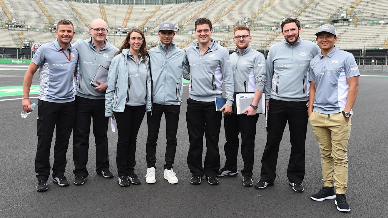 Pascal Wehrlein (GER) Manor Racing and Rio Haryanto (IDN) Manor Racing with team personel at Formula One World Championship, Rd19, Mexican Grand Prix, Preparations, Circuit Hermanos Rodriguez, Mexico City, Mexico, Thursday 27 October 2016. © Sutton Images