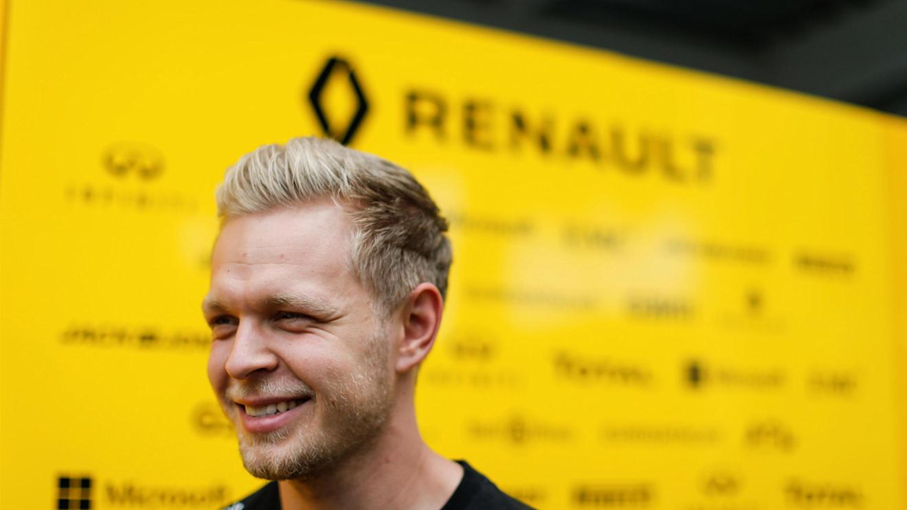 Kevin Magnussen (DEN) Renault Sport F1 Team at Formula One World Championship, Rd19, Mexican Grand Prix, Preparations, Circuit Hermanos Rodriguez, Mexico City, Mexico, Thursday 27 October 2016. © Sutton Images