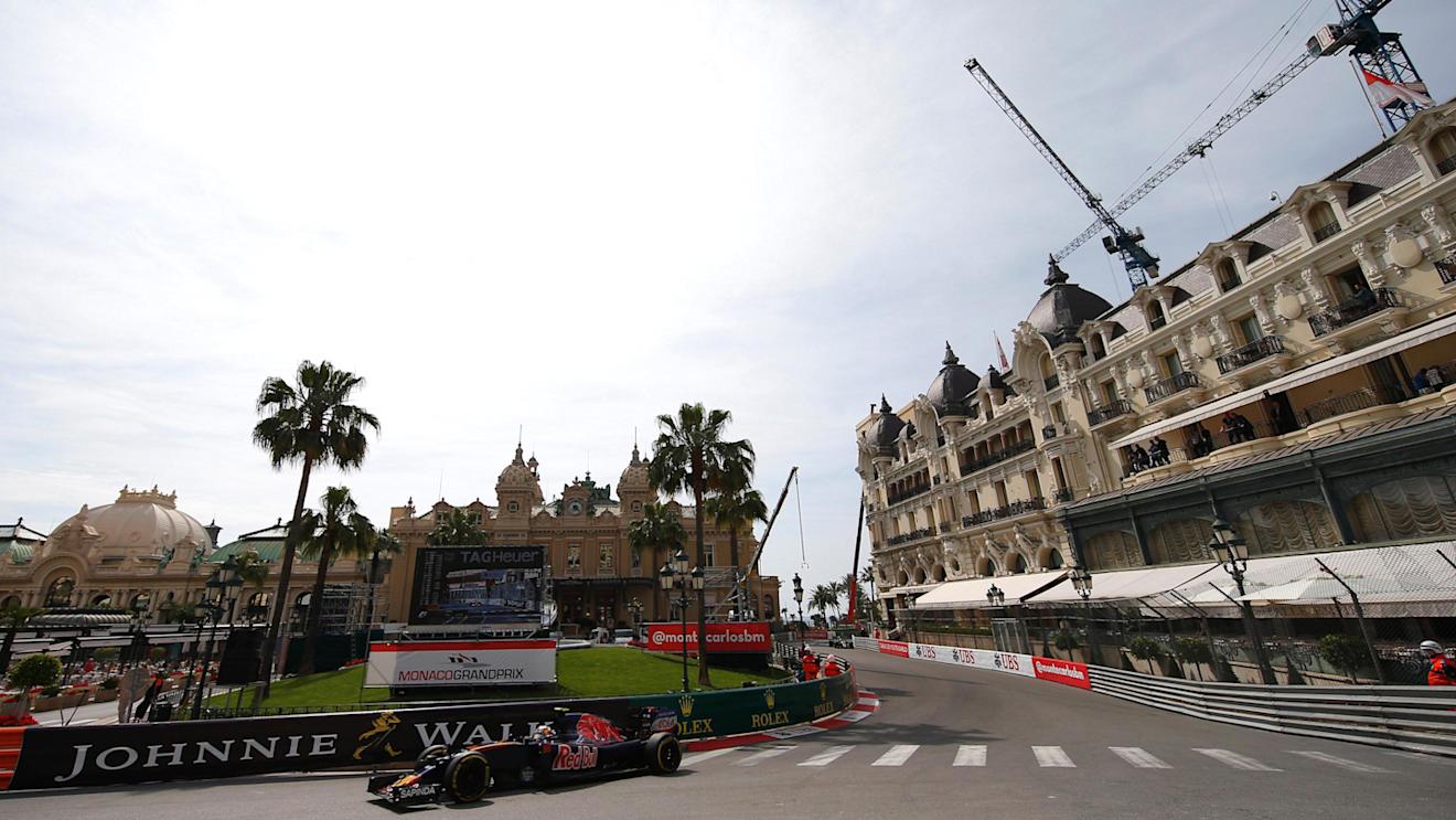 Carlos Sainz (ESP) Scuderia Toro Rosso STR11 at Formula One World Championship, Rd6, Monaco Grand Prix, Practice, Monte-Carlo, Monaco, Thursday 26 May 2016. © Sutton Images