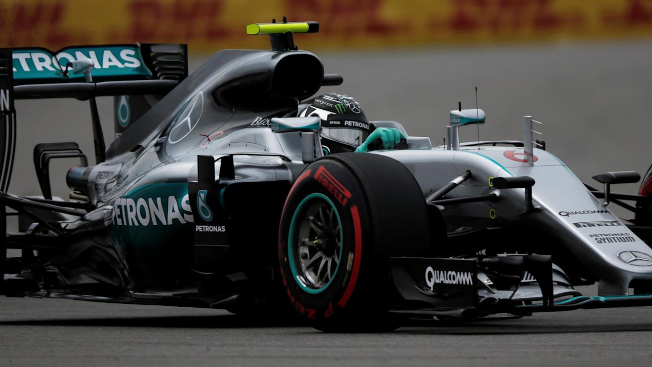 Nico Rosberg (GER) Mercedes-Benz F1 W07 Hybrid at Formula One World Championship, Rd4, Russian Grand Prix, Qualifying, Sochi Autodrom, Sochi, Krasnodar Krai, Russia, Saturday 30 April 2016. © Sutton Motorsport Images