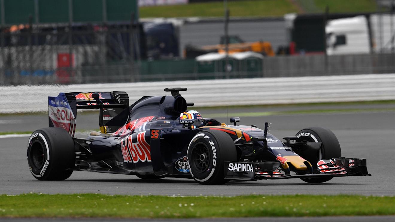 Carlos Sainz (ESP) Scuderia Toro Rosso STR11 at Formula One Testing, Day One, Silverstone, England, Tuesday 12 July 2016.
Esteban Ocon (FRA) Renault Sport F1 Team RS16 © Sutton Images