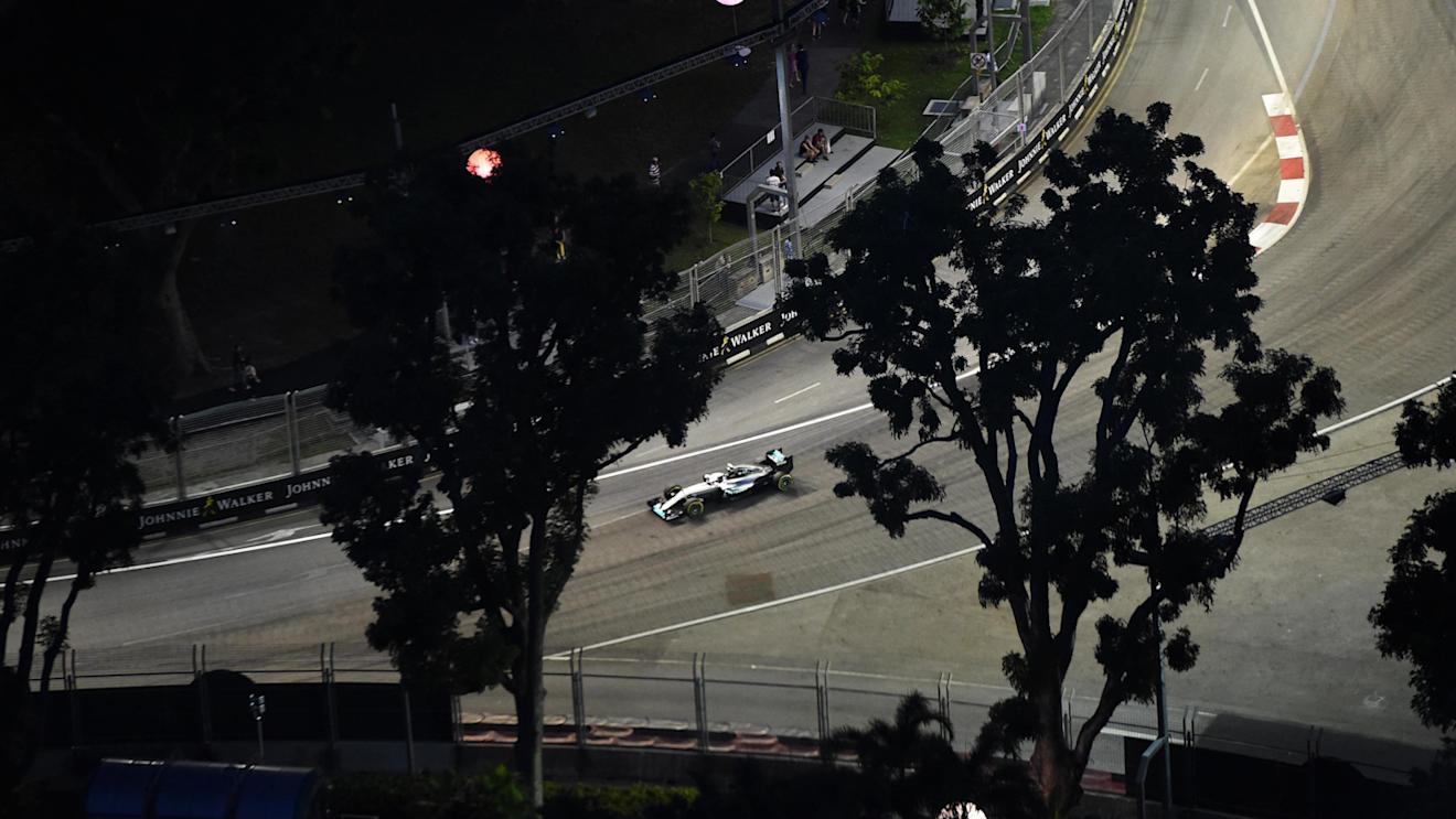 Nico Rosberg (GER) Mercedes-Benz F1 W07 Hybrid at Formula One World Championship, Rd15, Singapore Grand Prix, Practice, Marina Bay Street Circuit, Singapore, Friday 16 September 2016. © Sutton Images