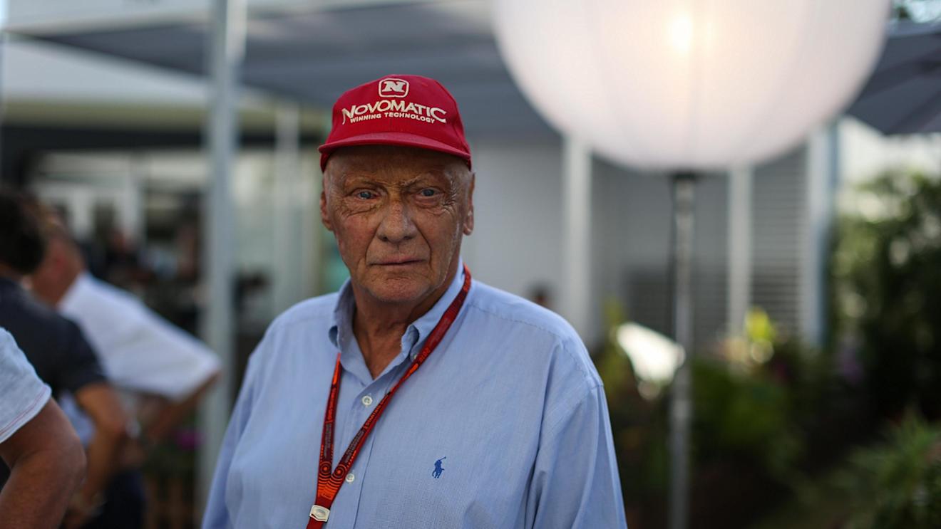 Niki Lauda (AUT) Mercedes AMG F1 Non-Executive Chairman at Formula One World Championship, Rd15, Singapore Grand Prix, Practice, Marina Bay Street Circuit, Singapore, Friday 16 September 2016. © Sutton Images