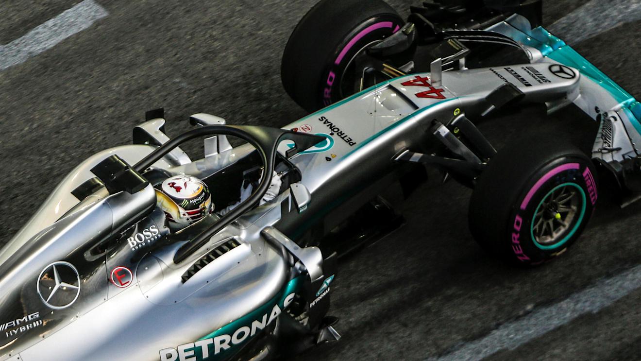 Lewis Hamilton (GBR) Mercedes-Benz F1 W07 Hybrid with halo at Formula One World Championship, Rd15, Singapore Grand Prix, Practice, Marina Bay Street Circuit, Singapore, Friday 16 September 2016. © Sutton Images