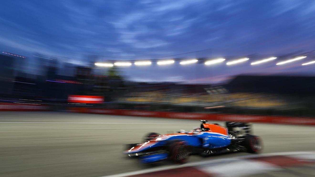 Pascal Wehrlein (GER) Manor Racing MRT05 at Formula One World Championship, Rd15, Singapore Grand Prix, Practice, Marina Bay Street Circuit, Singapore, Friday 16 September 2016. © Sutton Images