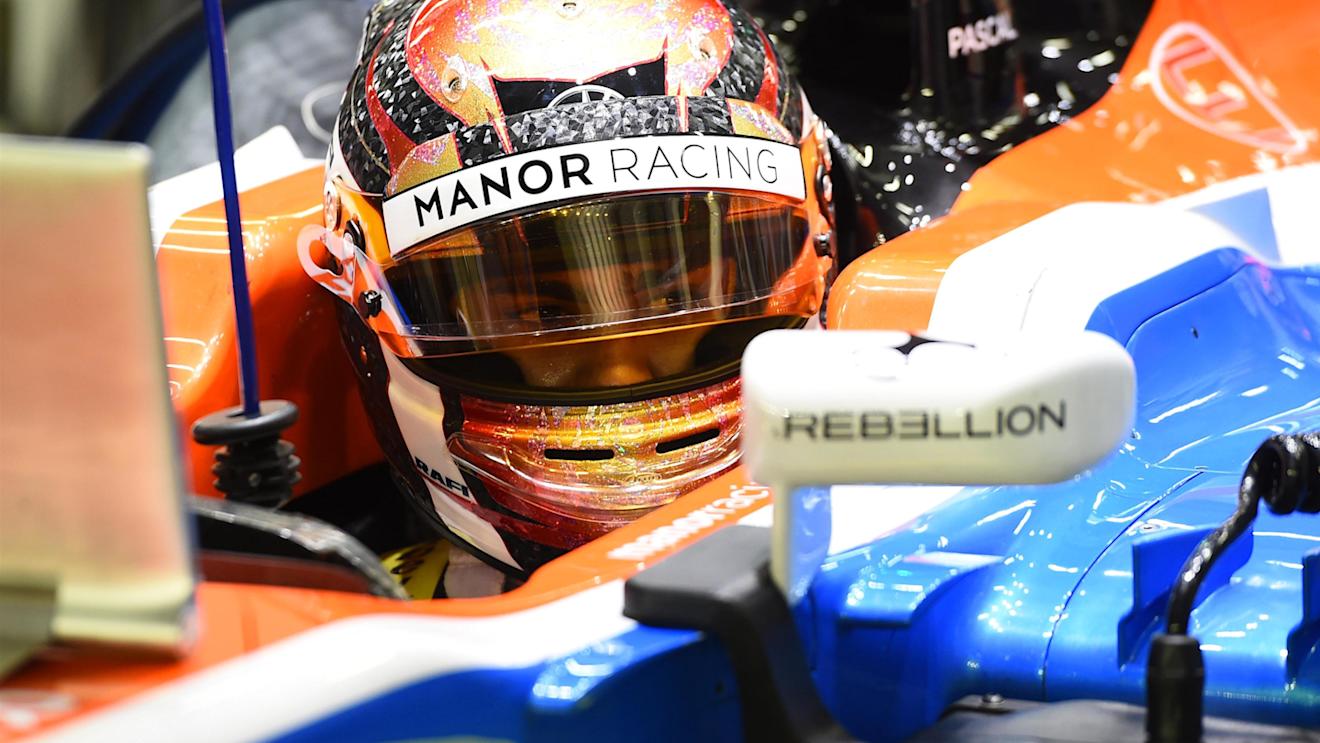 Pascal Wehrlein (GER) Manor Racing MRT05 at Formula One World Championship, Rd15, Singapore Grand Prix, Practice, Marina Bay Street Circuit, Singapore, Friday 16 September 2016. © Sutton Images