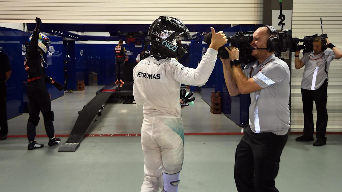 Pole sitter Nico Rosberg (GER) Mercedes AMG F1 celebrates in parc ferme at Formula One World Championship, Rd15, Singapore Grand Prix, Qualifying, Marina Bay Street Circuit, Singapore, Saturday 17 September 2016. © Sutton Images