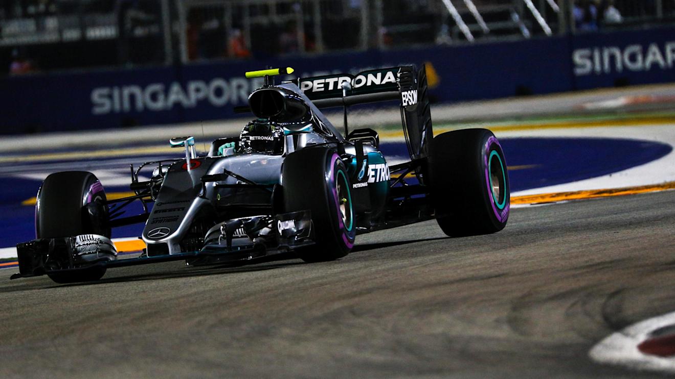 Nico Rosberg (GER) Mercedes-Benz F1 W07 Hybrid at Formula One World Championship, Rd15, Singapore Grand Prix, Qualifying, Marina Bay Street Circuit, Singapore, Saturday 17 September 2016. © Sutton Images