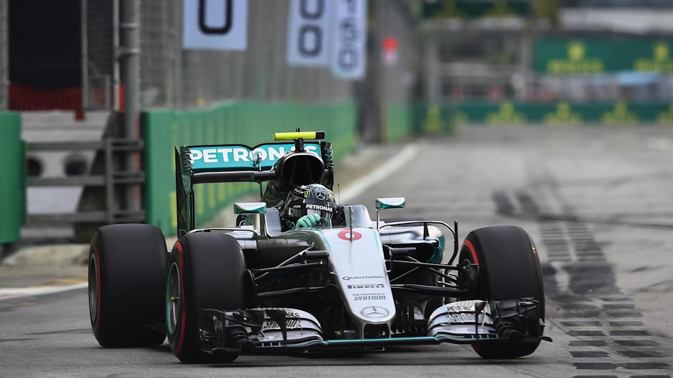 Nico Rosberg (GER) Mercedes-Benz F1 W07 Hybrid at Formula One World Championship, Rd15, Singapore Grand Prix, Qualifying, Marina Bay Street Circuit, Singapore, Saturday 17 September 2016. © Sutton Images
