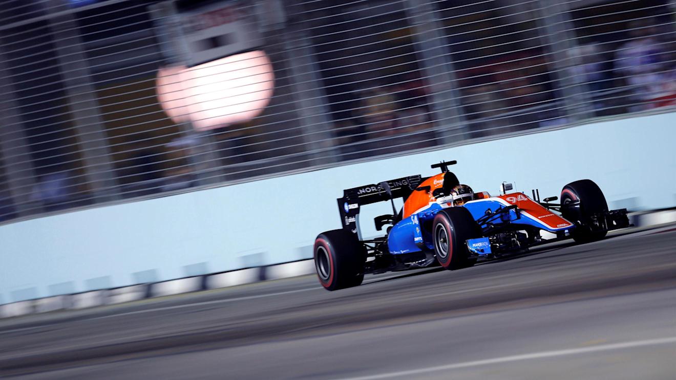 Pascal Wehrlein (GER) Manor Racing MRT05 at Formula One World Championship, Rd15, Singapore Grand Prix, Race, Marina Bay Street Circuit, Singapore, Sunday 18 September 2016. © Sutton Images