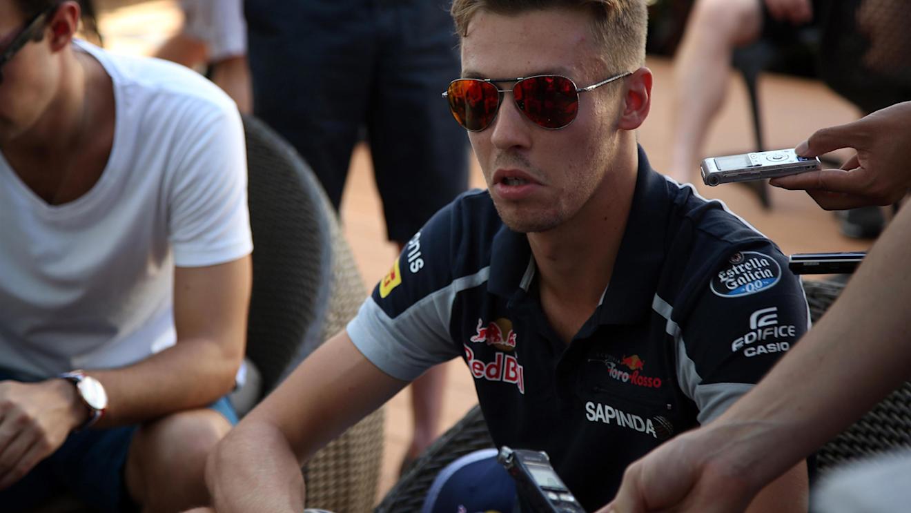 Daniil Kvyat (RUS) Scuderia Toro Rosso at Formula One World Championship, Rd15, Singapore Grand Prix, Preparations, Marina Bay Street Circuit, Singapore, Thursday 15 September 2016. © Sutton Images