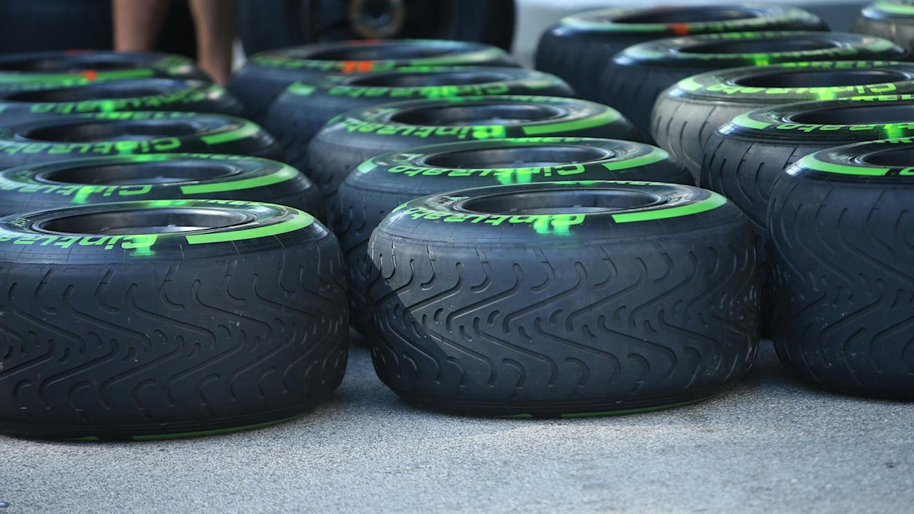 Pirelli tyres at Formula One World Championship, Rd15, Singapore Grand Prix, Preparations, Marina Bay Street Circuit, Singapore, Thursday 15 September 2016. © Sutton Images