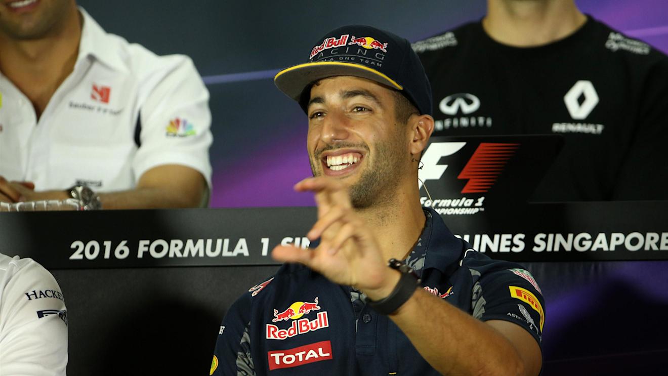 Daniel Ricciardo (AUS) Red Bull Racing in the Press Conference at Formula One World Championship, Rd15, Singapore Grand Prix, Preparations, Marina Bay Street Circuit, Singapore, Thursday 15 September 2016. © Sutton Images