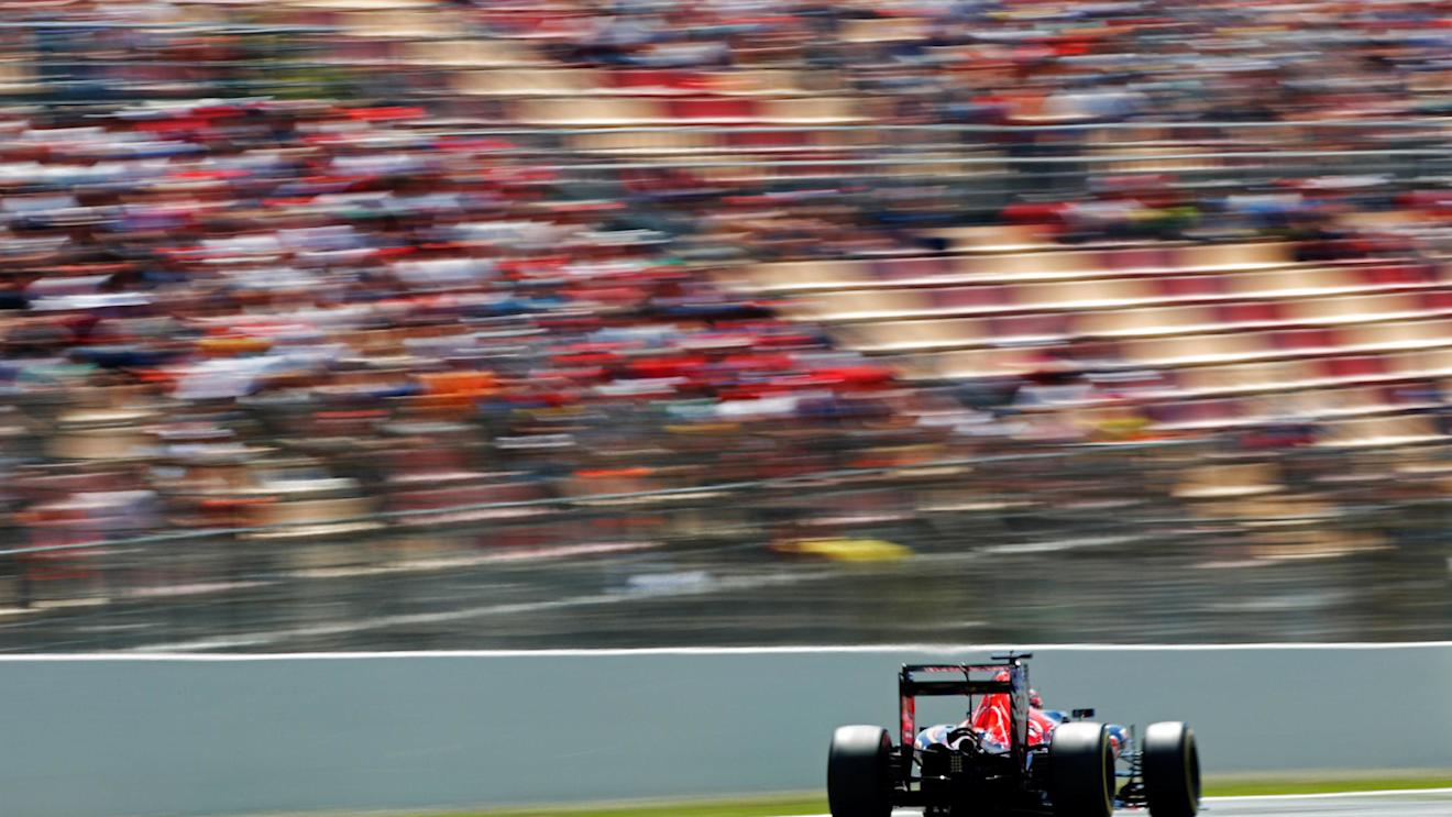 Daniil Kvyat (RUS) Scuderia Toro Rosso STR11 at Formula One World Championship, Rd5, Spanish Grand Prix, Qualifying, Barcelona, Spain, Saturday 14 May 2016. © Sutton Images