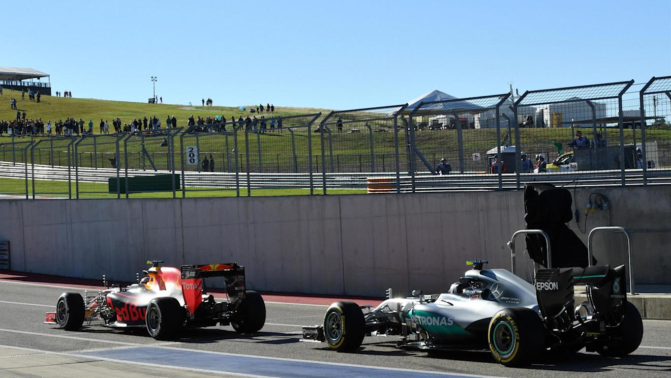Max Verstappen (NED) Red Bull Racing RB12 and Nico Rosberg (GER) Mercedes-Benz F1 W07 Hybrid at Formula One World Championship, Rd18, United States Grand Prix, Practice, Circuit of the Americas, Austin, Texas, USA, Friday 21 October 2016. © Sutton Images