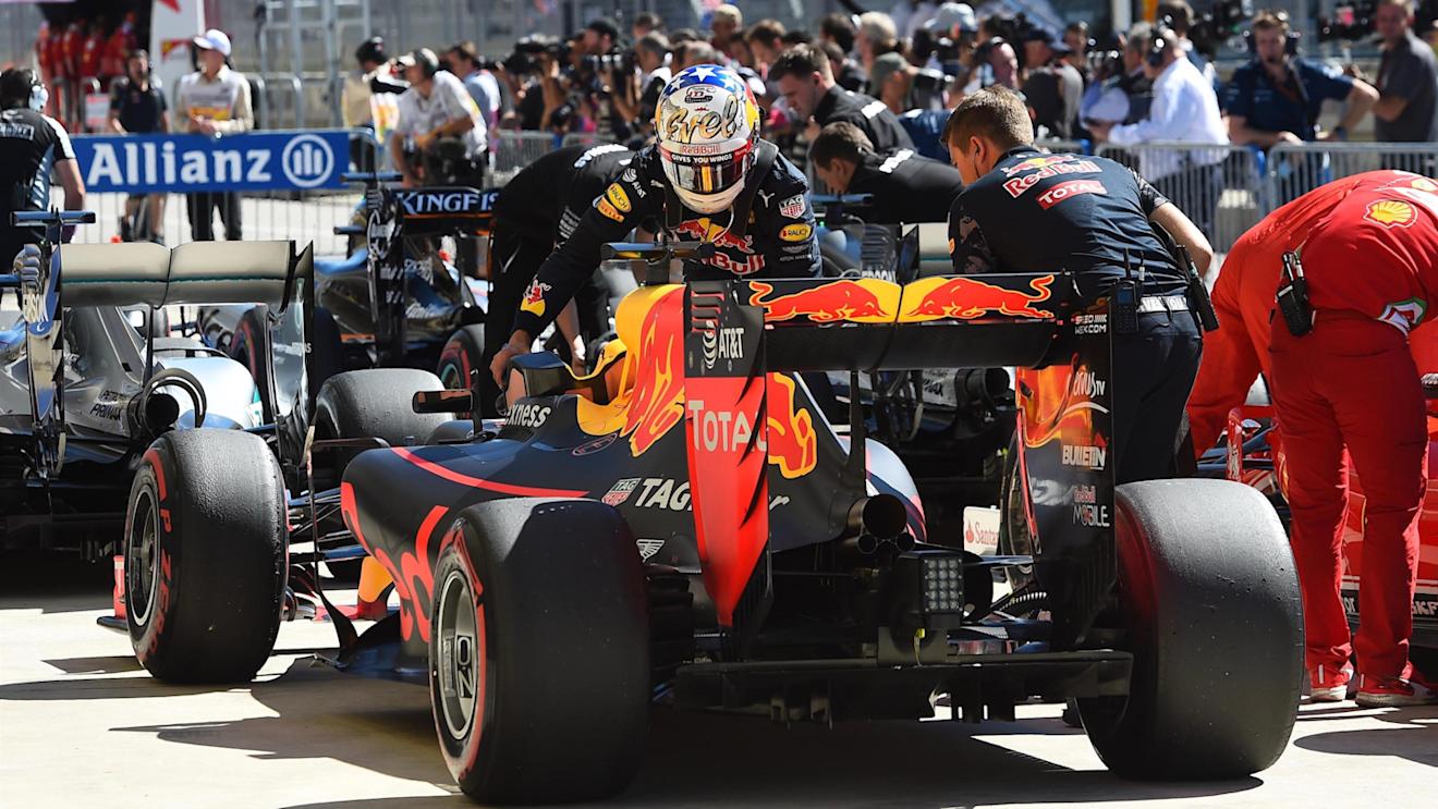 Daniel Ricciardo (AUS) Red Bull Racing celebrates in parc ferme at Formula One World Championship, Rd18, United States Grand Prix, Qualifying, Circuit of the Americas, Austin, Texas, USA, Saturday 22 October 2016. © Sutton Images