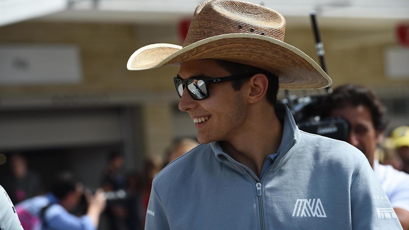 Esteban Ocon (FRA) Manor Racing on the drivers parade at Formula One World Championship, Rd18, United States Grand Prix, Race, Circuit of the Americas, Austin, Texas, USA, Sunday 23 October 2016. © Sutton Images