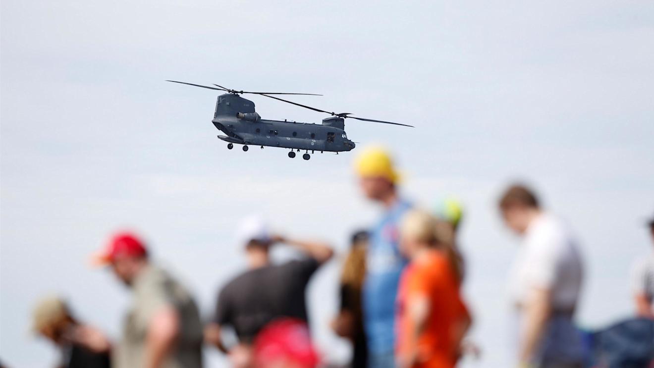 Air display at Formula One World Championship, Rd18, United States Grand Prix, Race, Circuit of the Americas, Austin, Texas, USA, Sunday 23 October 2016. © Sutton Images