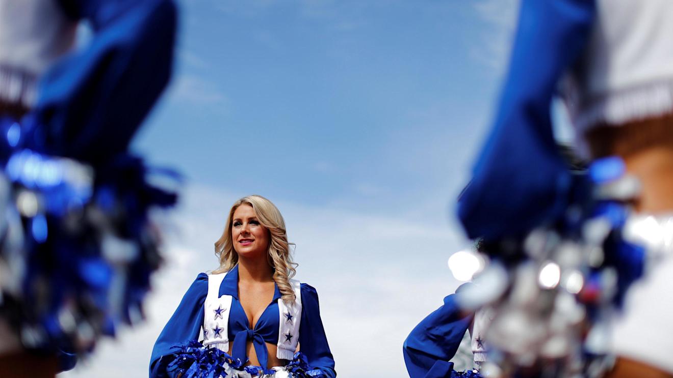 Grid girl at Formula One World Championship, Rd18, United States Grand Prix, Race, Circuit of the Americas, Austin, Texas, USA, Sunday 23 October 2016. © Sutton Images