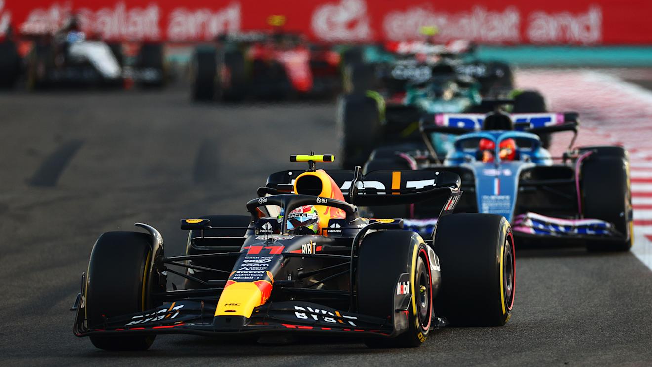 ABU DHABI, UNITED ARAB EMIRATES - NOVEMBER 26: Sergio Perez of Mexico driving the (11) Oracle Red Bull Racing RB18 on track during the F1 Grand Prix of Abu Dhabi at Yas Marina Circuit on November 26, 2023 in Abu Dhabi, United Arab Emirates. (Photo by Clive Rose/Getty Images)