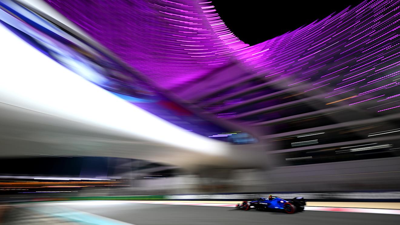 ABU DHABI, UNITED ARAB EMIRATES - NOVEMBER 25: Logan Sargeant of United States driving the (2) Williams FW45 Mercedes on track during qualifying ahead of the F1 Grand Prix of Abu Dhabi at Yas Marina Circuit on November 25, 2023 in Abu Dhabi, United Arab Emirates. (Photo by Clive Mason - Formula 1/Formula 1 via Getty Images)