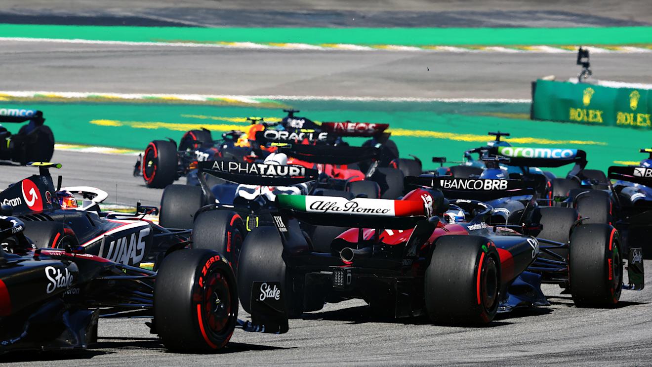SAO PAULO, BRAZIL - NOVEMBER 05: Valtteri Bottas of Finland driving the (77) Alfa Romeo F1 C43 Ferrari rounds turn 1 during the F1 Grand Prix of Brazil at Autodromo Jose Carlos Pace on November 05, 2023 in Sao Paulo, Brazil. (Photo by Mark Thompson/Getty Images)