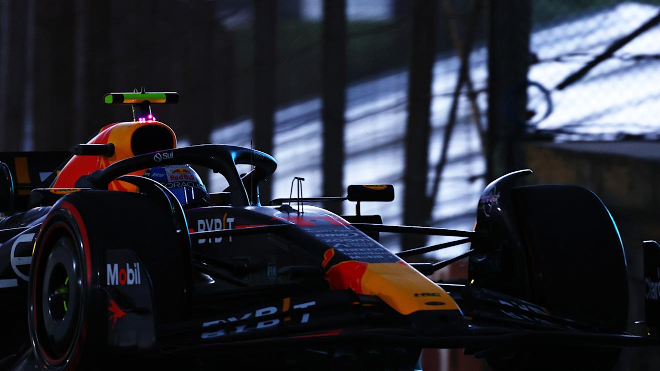 SAO PAULO, BRAZIL - NOVEMBER 03: Sergio Perez of Mexico driving the (11) Oracle Red Bull Racing RB19 on track during qualifying ahead of the F1 Grand Prix of Brazil at Autodromo Jose Carlos Pace on November 03, 2023 in Sao Paulo, Brazil. (Photo by Mark Thompson/Getty Images)
