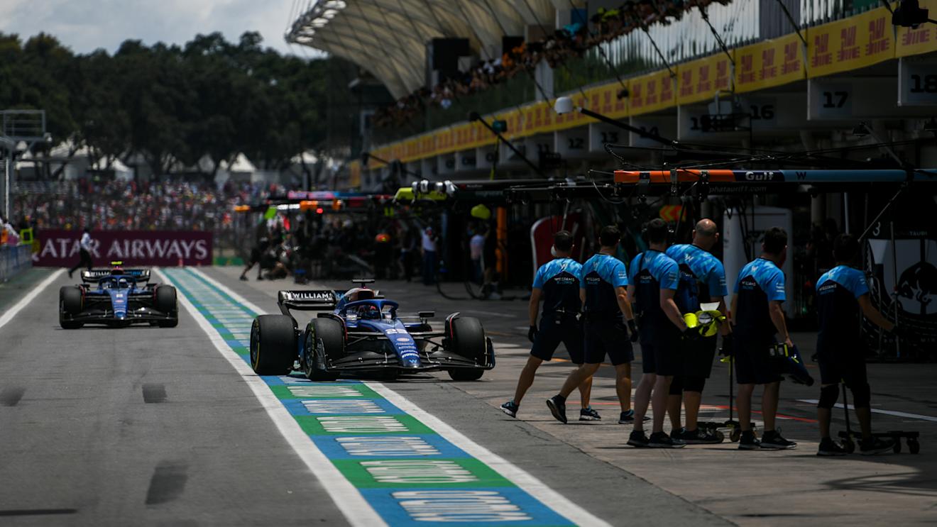 SAO PAULO, BRAZIL - NOVEMBER 04: Alexander Albon of Thailand driving the (23) Williams FW45 Mercedes in the Pitlane during the Sprint Shootout ahead of the F1 Grand Prix of Brazil at Autodromo Jose Carlos Pace on November 04, 2023 in Sao Paulo, Brazil. (Photo by Rudy Carezzevoli/Getty Images)