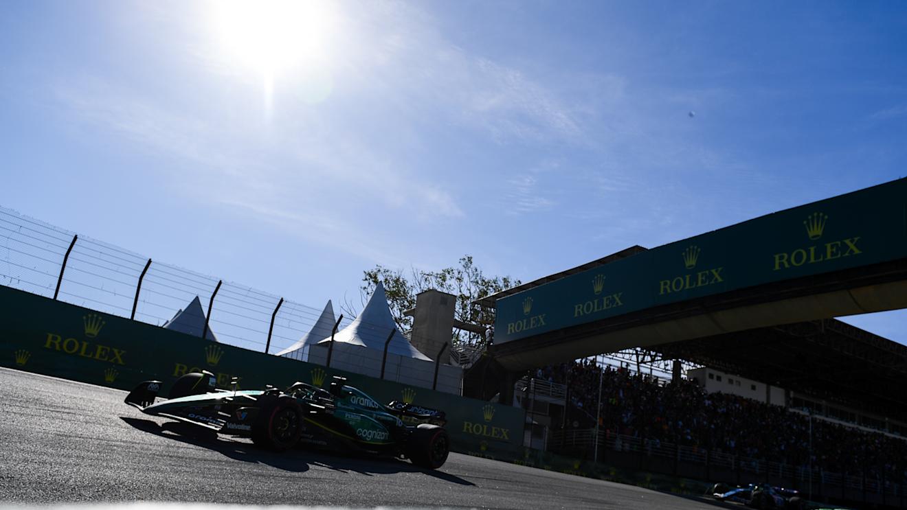 SAO PAULO, BRAZIL - NOVEMBER 04: Lance Stroll of Canada driving the (18) Aston Martin AMR23 Mercedes on track during the Sprint ahead of the F1 Grand Prix of Brazil at Autodromo Jose Carlos Pace on November 04, 2023 in Sao Paulo, Brazil. (Photo by Rudy Carezzevoli/Getty Images)