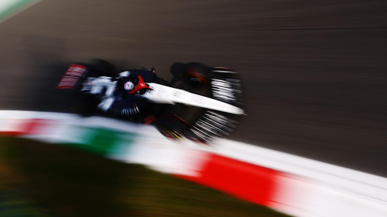 MONZA, ITALY - SEPTEMBER 01: Liam Lawson of New Zealand driving the (40) Scuderia AlphaTauri AT04 on track during practice ahead of the F1 Grand Prix of Italy at Autodromo Nazionale Monza on September 01, 2023 in Monza, Italy. (Photo by Mark Thompson/Getty Images)