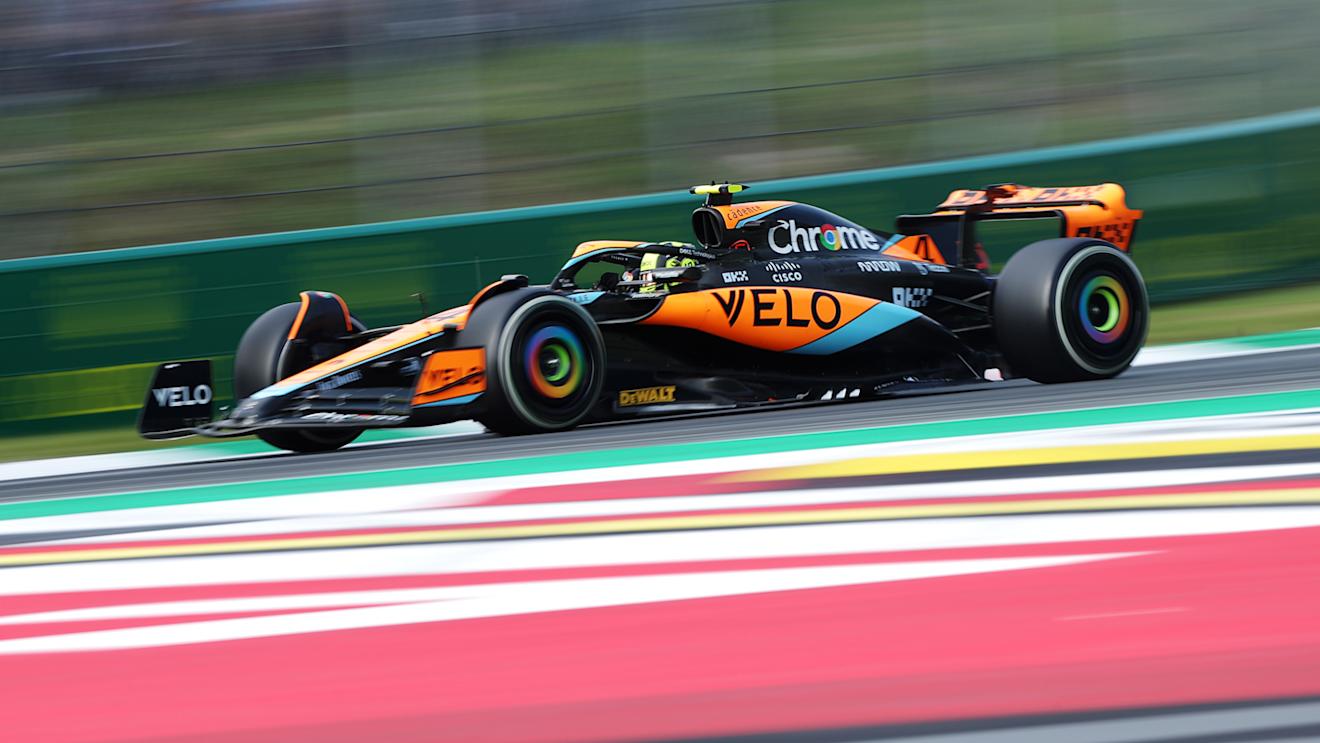 MONZA, ITALY - SEPTEMBER 02: Lando Norris of Great Britain driving the (4) McLaren MCL60 Mercedes on track during qualifying ahead of the F1 Grand Prix of Italy at Autodromo Nazionale Monza on September 02, 2023 in Monza, Italy. (Photo by Peter Fox/Getty Images)
