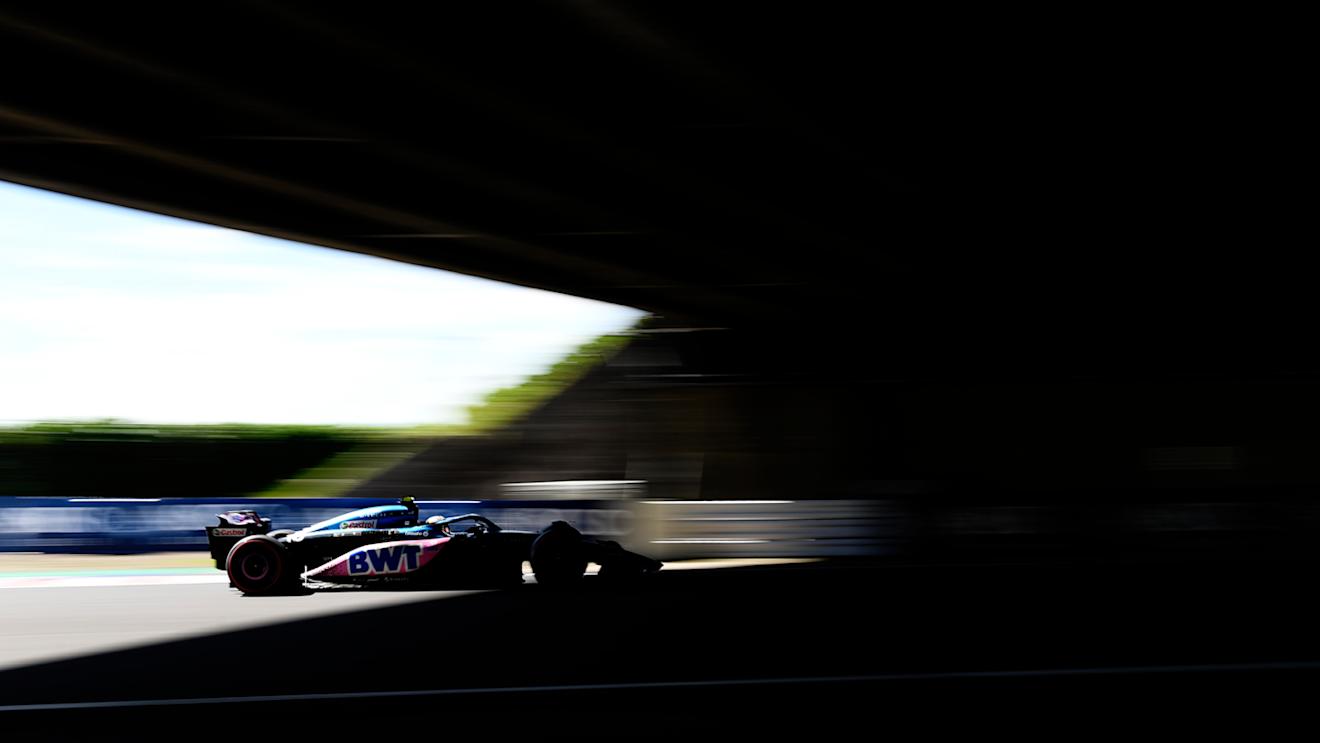 SUZUKA, JAPAN - SEPTEMBER 23: Pierre Gasly of France driving the (10) Alpine F1 A523 Renault on track during final practice ahead of the F1 Grand Prix of Japan at Suzuka International Racing Course on September 23, 2023 in Suzuka, Japan. (Photo by Rudy Carezzevoli/Getty Images)