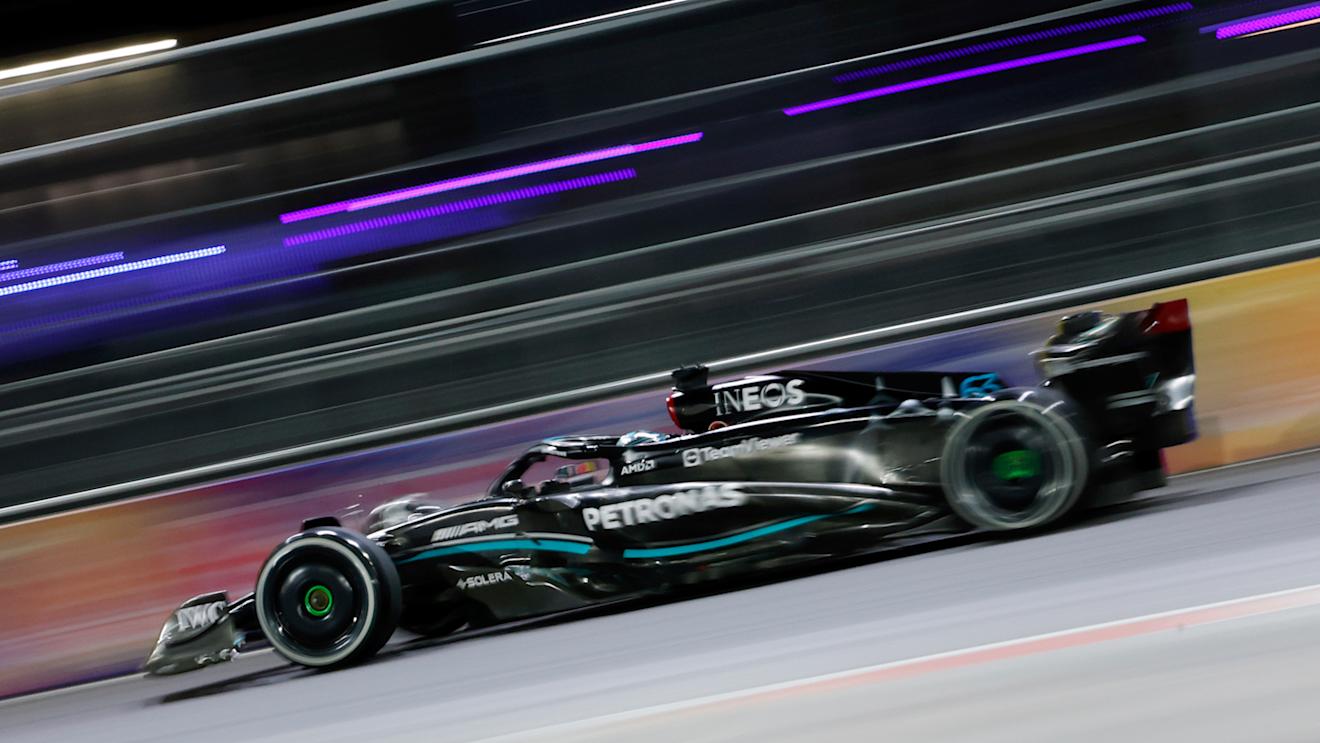 LAS VEGAS, NEVADA - NOVEMBER 18: George Russell of Great Britain driving the (63) Mercedes AMG Petronas F1 Team W14 on track during the F1 Grand Prix of Las Vegas at Las Vegas Strip Circuit on November 18, 2023 in Las Vegas, Nevada. (Photo by Chris Graythen/Getty Images)