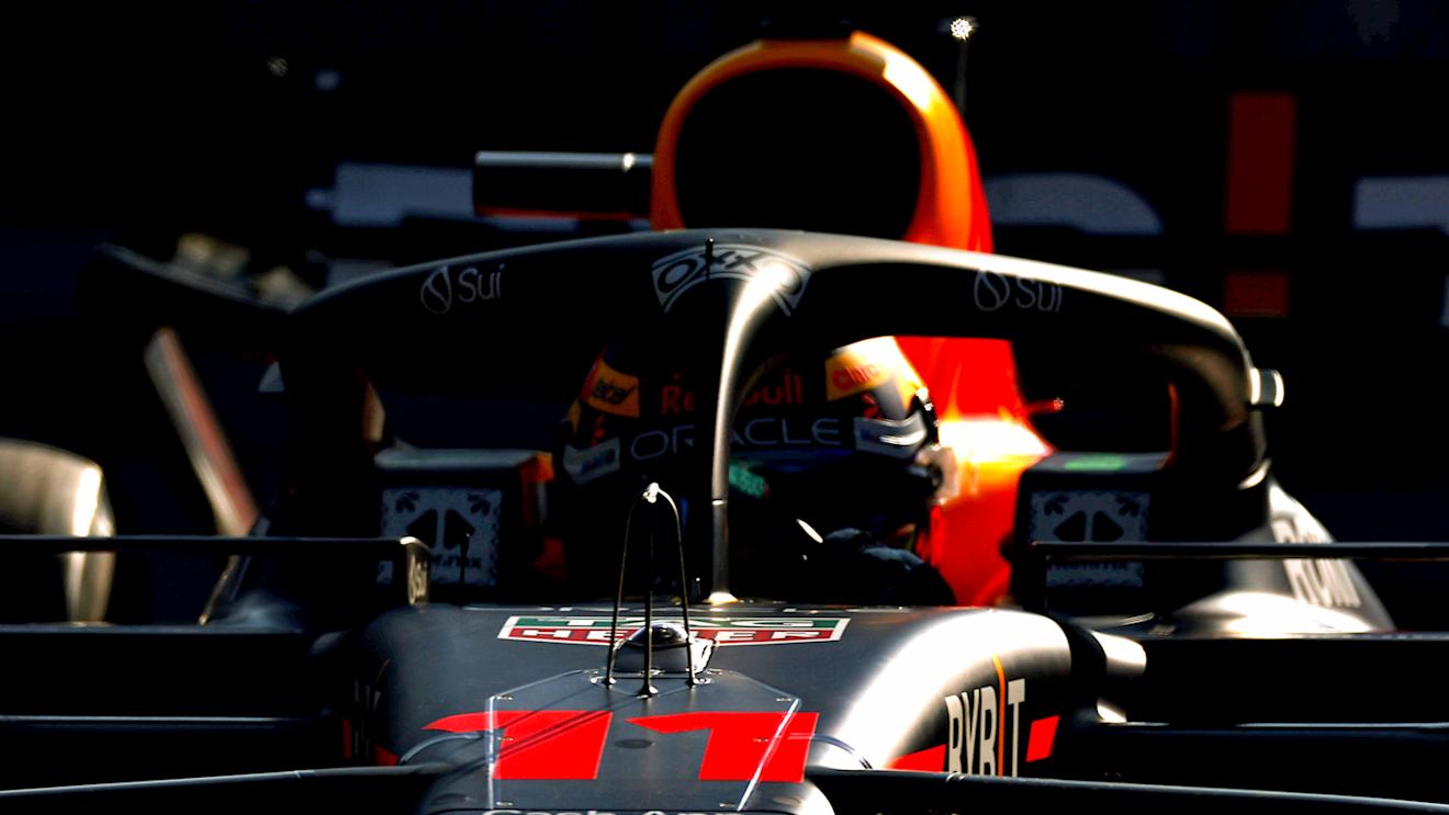 MEXICO CITY, MEXICO - OCTOBER 28: Sergio Perez of Mexico driving the (11) Oracle Red Bull Racing RB19 on track during qualifying ahead of the F1 Grand Prix of Mexico at Autodromo Hermanos Rodriguez on October 28, 2023 in Mexico City, Mexico. (Photo by Jared C. Tilton/Getty Images)