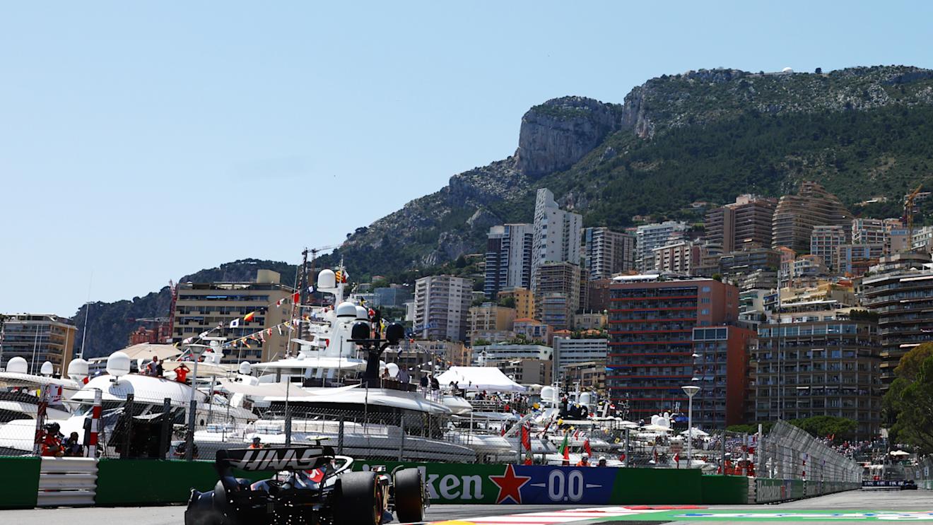 MONTE-CARLO, MONACO - MAY 26: Nico Hulkenberg of Germany driving the (27) Haas F1 VF-23 Ferrari with a broken rear wheel after a crash during practice ahead of the F1 Grand Prix of Monaco at Circuit de Monaco on May 26, 2023 in Monte-Carlo, Monaco. (Photo by Mark Thompson/Getty Images)
