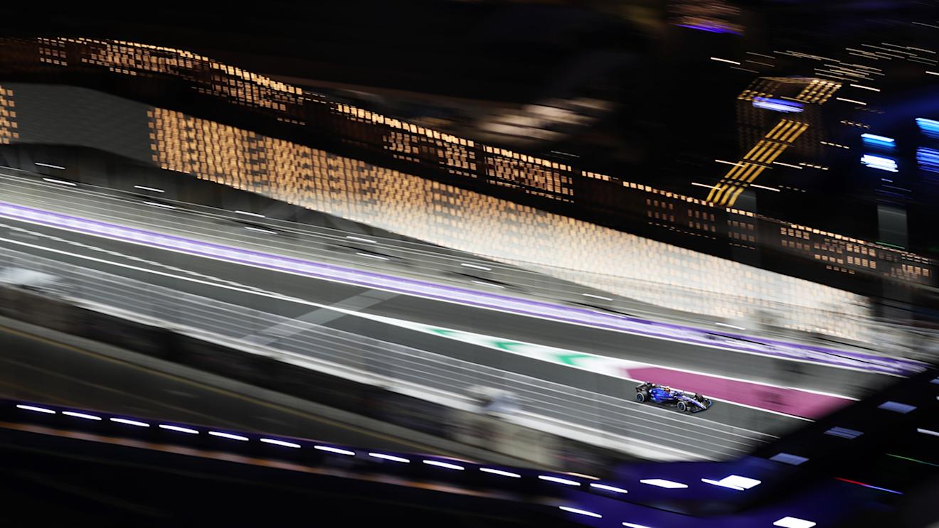 JEDDAH, SAUDI ARABIA - MARCH 17: Logan Sargeant of United States driving the (2) Williams FW45 Mercedes on track during practice ahead of the F1 Grand Prix of Saudi Arabia at Jeddah Corniche Circuit on March 17, 2023 in Jeddah, Saudi Arabia. (Photo by Peter Fox/Getty Images)