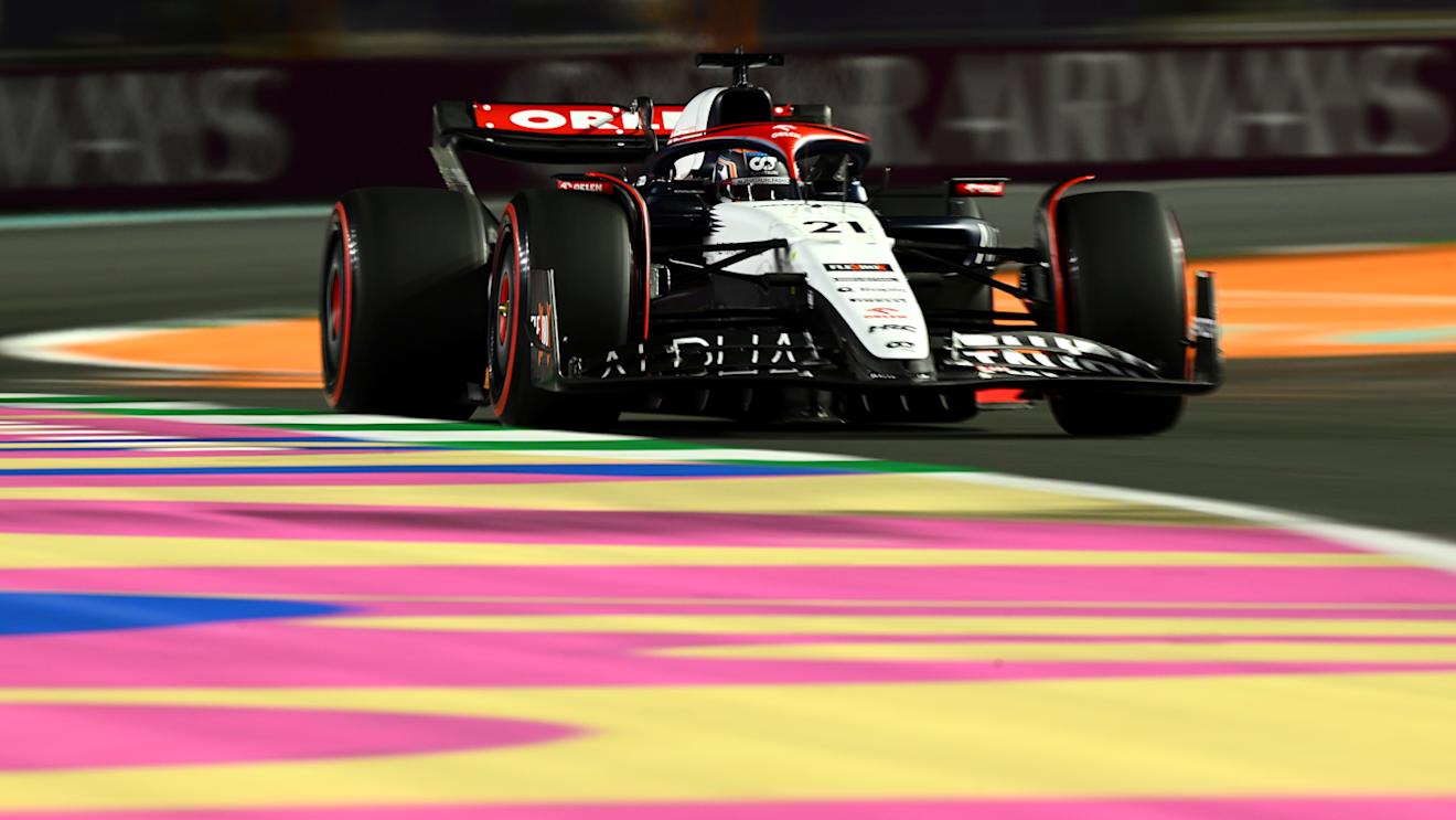 JEDDAH, SAUDI ARABIA - MARCH 18: Nyck de Vries of Netherlands driving the (21) Scuderia AlphaTauri AT04 on track during qualifying ahead of the F1 Grand Prix of Saudi Arabia at Jeddah Corniche Circuit on March 18, 2023 in Jeddah, Saudi Arabia. (Photo by Clive Mason/Getty Images)