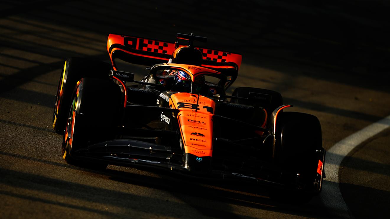 SINGAPORE, SINGAPORE - SEPTEMBER 15: Oscar Piastri of Australia driving the (81) McLaren MCL60 Mercedes on track during practice ahead of the F1 Grand Prix of Singapore at Marina Bay Street Circuit on September 15, 2023 in Singapore, Singapore. (Photo by Clive Mason/Getty Images)