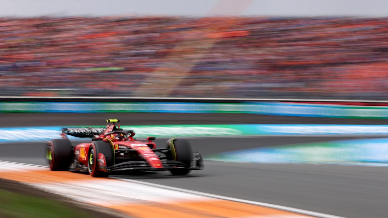 ZANDVOORT, NETHERLANDS - AUGUST 27: Carlos Sainz of Spain driving (55) the Ferrari SF-23 on track during the F1 Grand Prix of The Netherlands at Circuit Zandvoort on August 27, 2023 in Zandvoort, Netherlands. (Photo by Dean Mouhtaropoulos/Getty Images)C