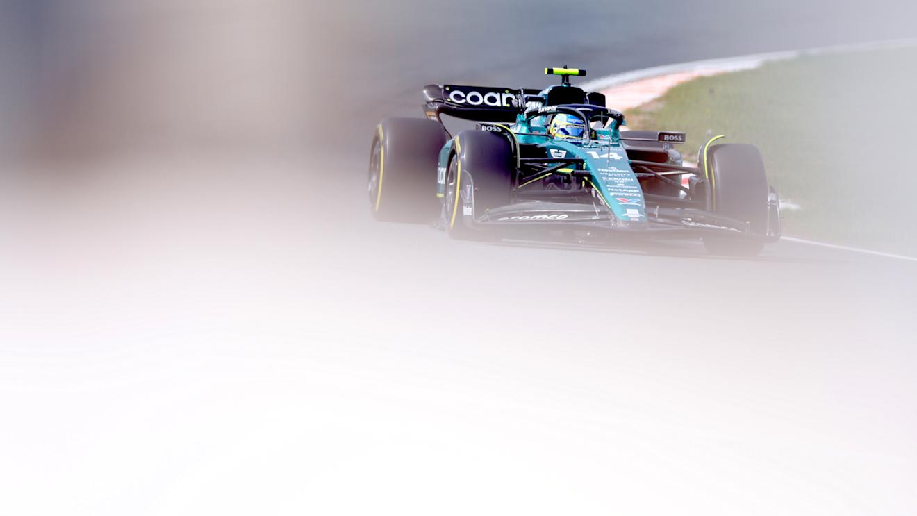 ZANDVOORT, NETHERLANDS - AUGUST 25: Fernando Alonso of Spain driving the (14) Aston Martin AMR23 Mercedes on track during practice ahead of the F1 Grand Prix of The Netherlands at Circuit Zandvoort on August 25, 2023 in Zandvoort, Netherlands. (Photo by Dean Mouhtaropoulos/Getty Images)