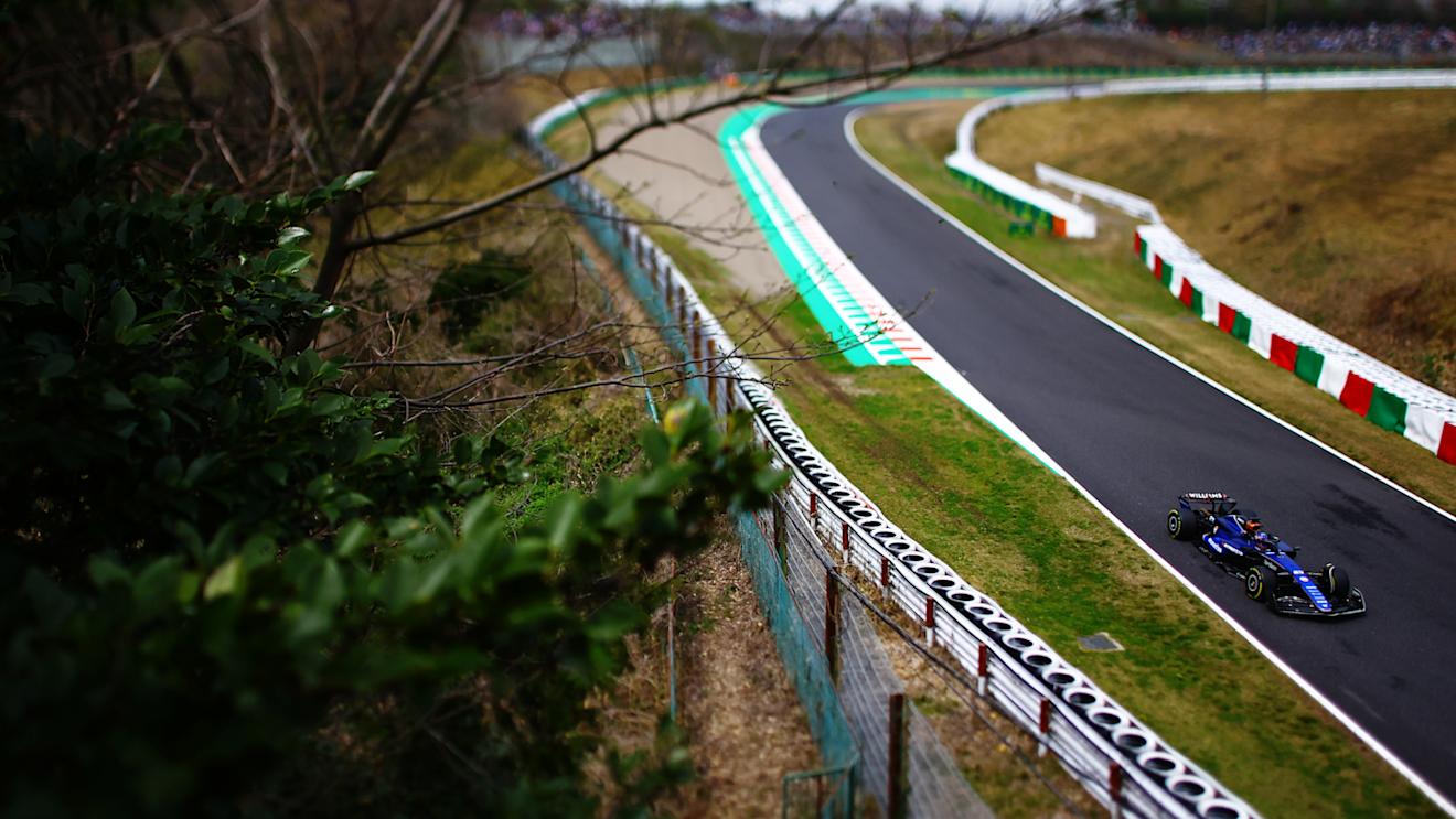 SUZUKA, JAPAN - APRIL 06: Alexander Albon of Thailand driving the (23) Williams FW46 Mercedes on track during final practice ahead of the F1 Grand Prix of Japan at Suzuka International Racing Course on April 06, 2024 in Suzuka, Japan. (Photo by Mark Thompson/Getty Images)