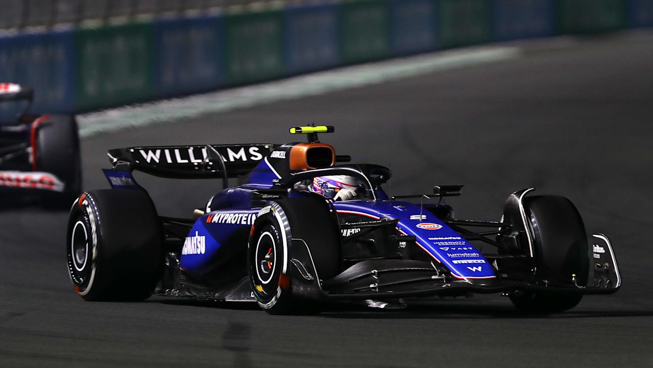 JEDDAH, SAUDI ARABIA - MARCH 09: Logan Sargeant of United States driving the (2) Williams FW46 Mercedes on track during the F1 Grand Prix of Saudi Arabia at Jeddah Corniche Circuit on March 09, 2024 in Jeddah, Saudi Arabia. (Photo by Joe Portlock - Formula 1/Formula 1 via Getty Images)