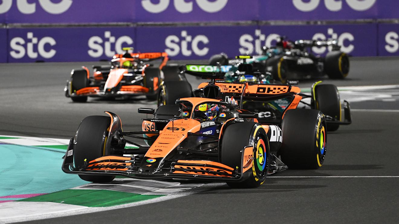 JEDDAH, SAUDI ARABIA - MARCH 09: Oscar Piastri of Australia driving the (81) McLaren MCL38 Mercedes on track during the F1 Grand Prix of Saudi Arabia at Jeddah Corniche Circuit on March 09, 2024 in Jeddah, Saudi Arabia. (Photo by Rudy Carezzevoli/Getty Images)